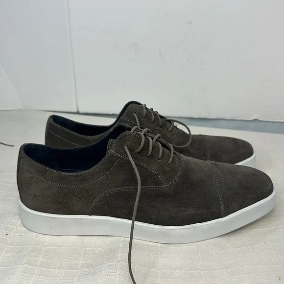 Johnston & Murphy Collectionin Grey Bolivar Cap Toe